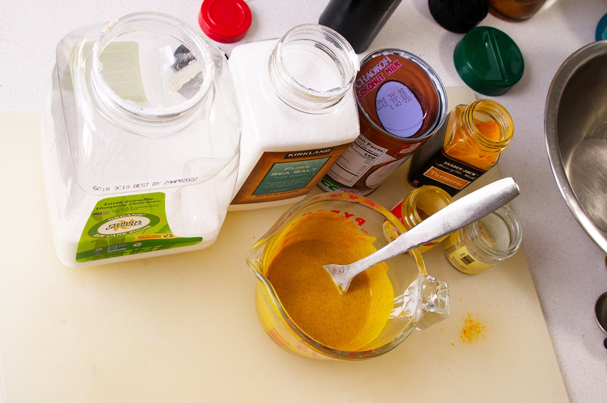 mixing marinade until smooth for chicken satay