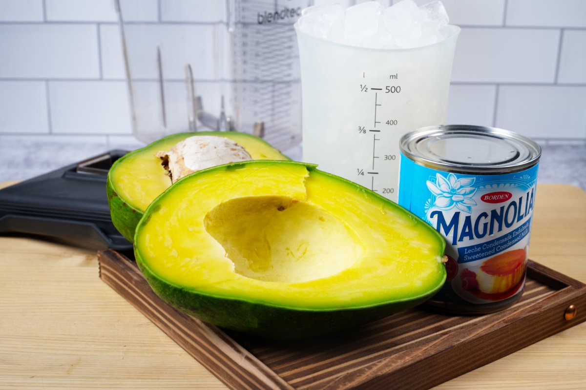 all the ingredients for avocado smoothies
