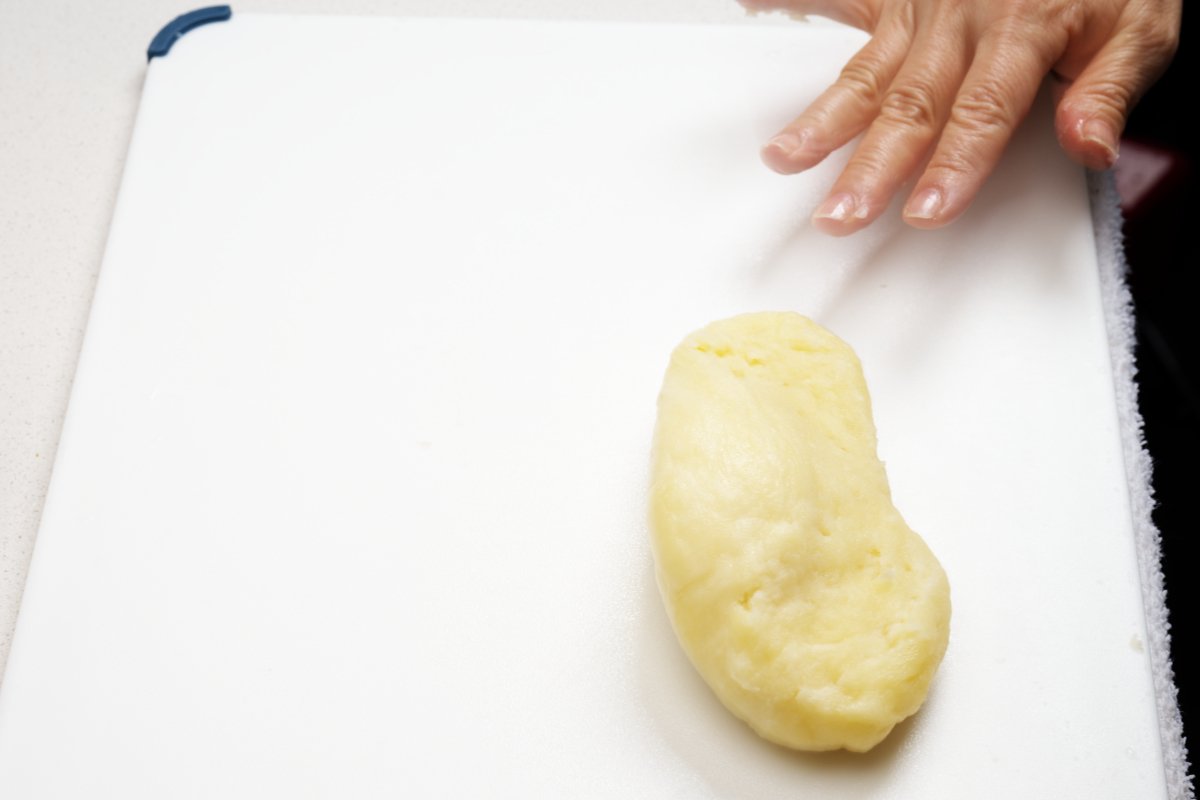 knead mochi