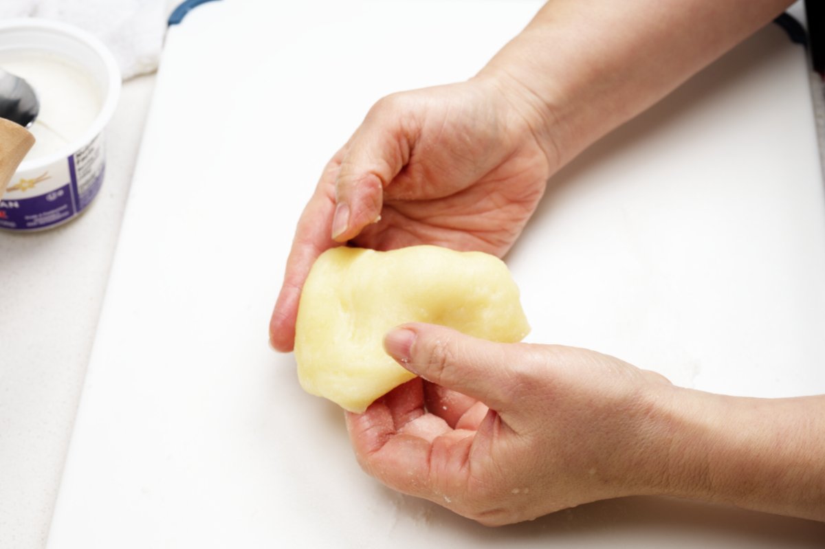 shape the dough