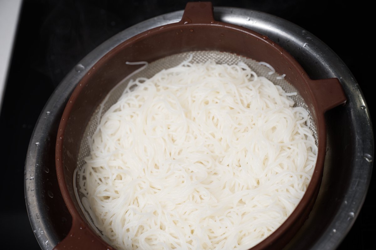 draining noodles for soup