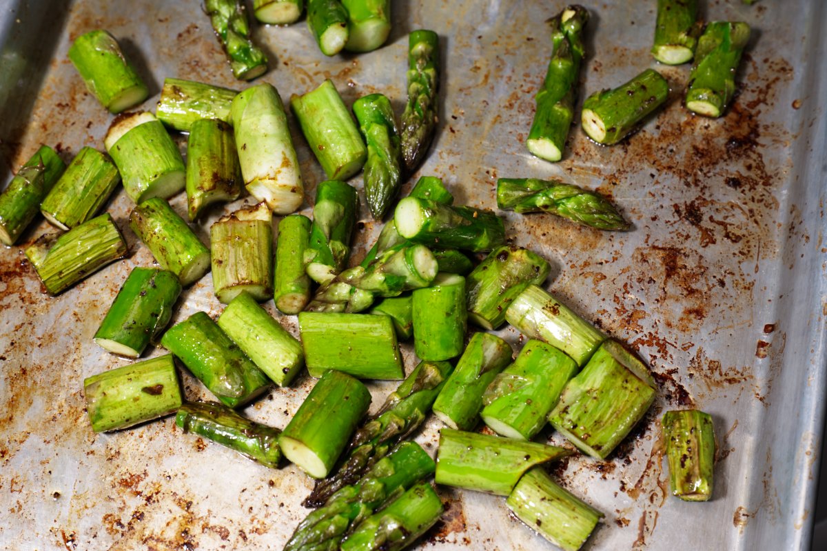 finished roasted asparagus