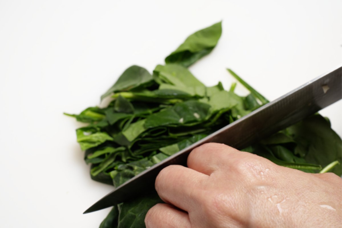 chopping spinach