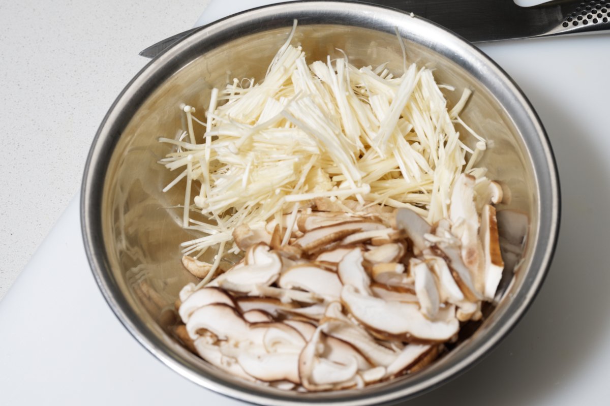 enoki bundles and shiitakes