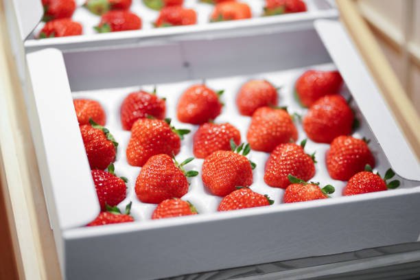boxed strawberries from japan