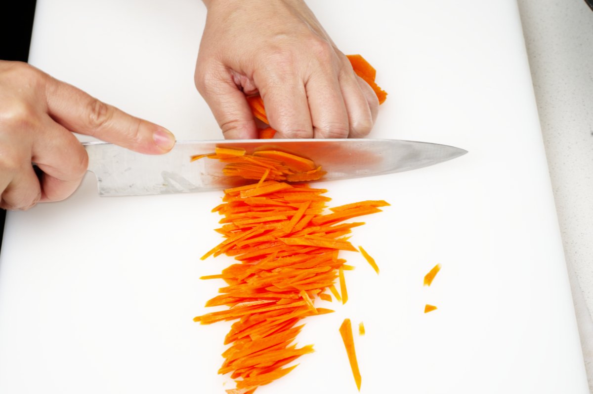 carrot matchsticks for the stuffed cucumber kimchi