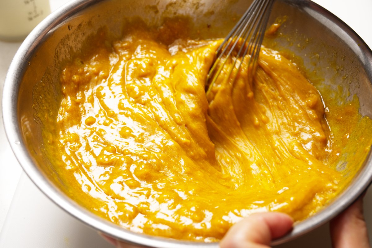 whisking kabocha pie filling