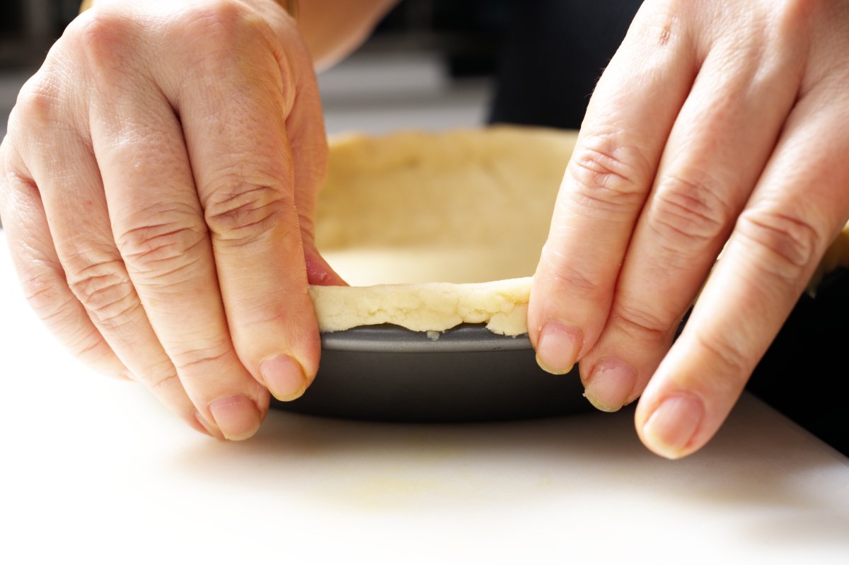 folding pie crust
