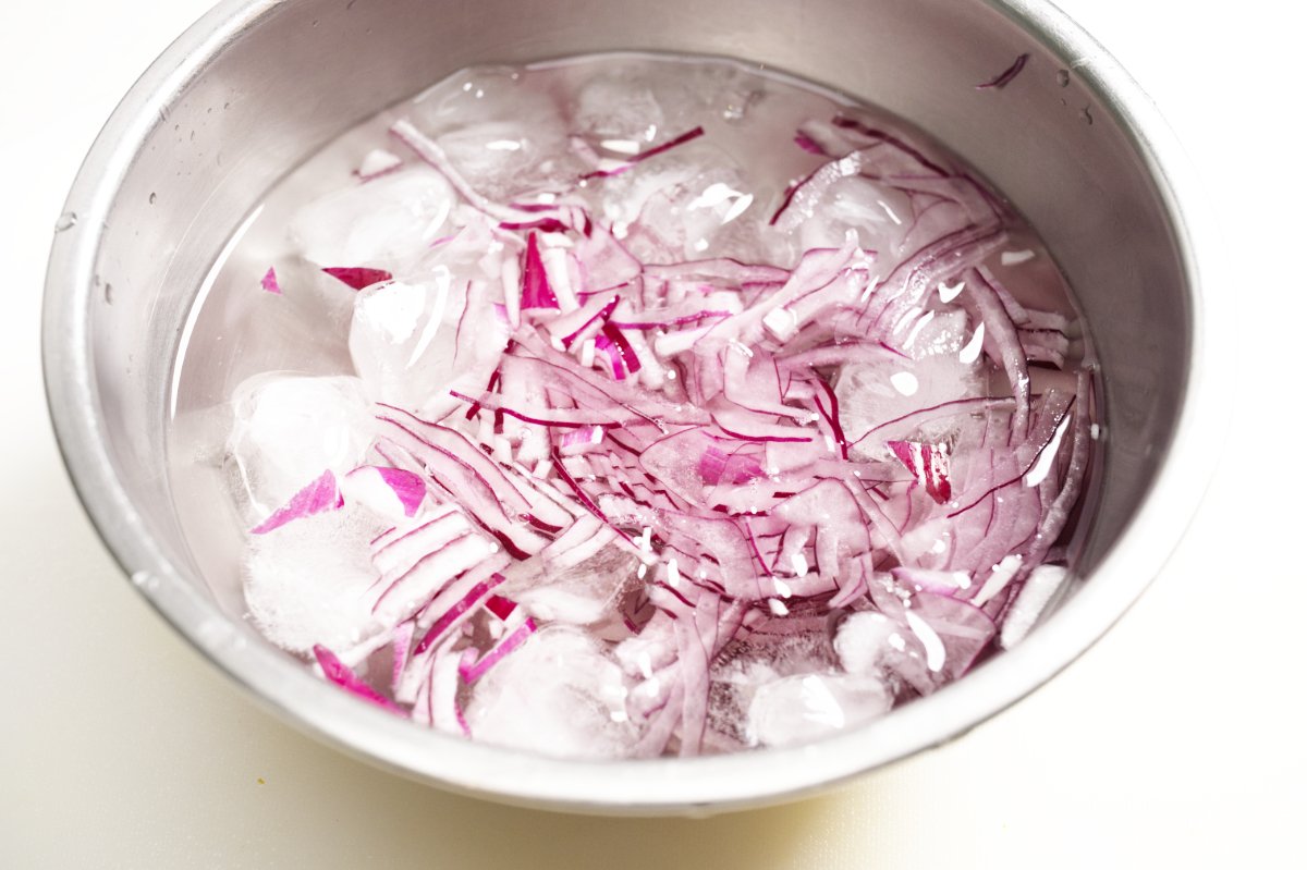 soaking red onions