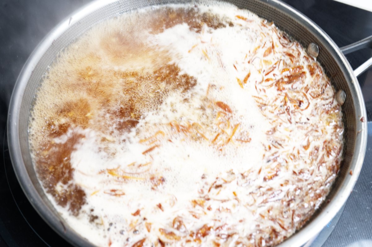bringing sauce to boil