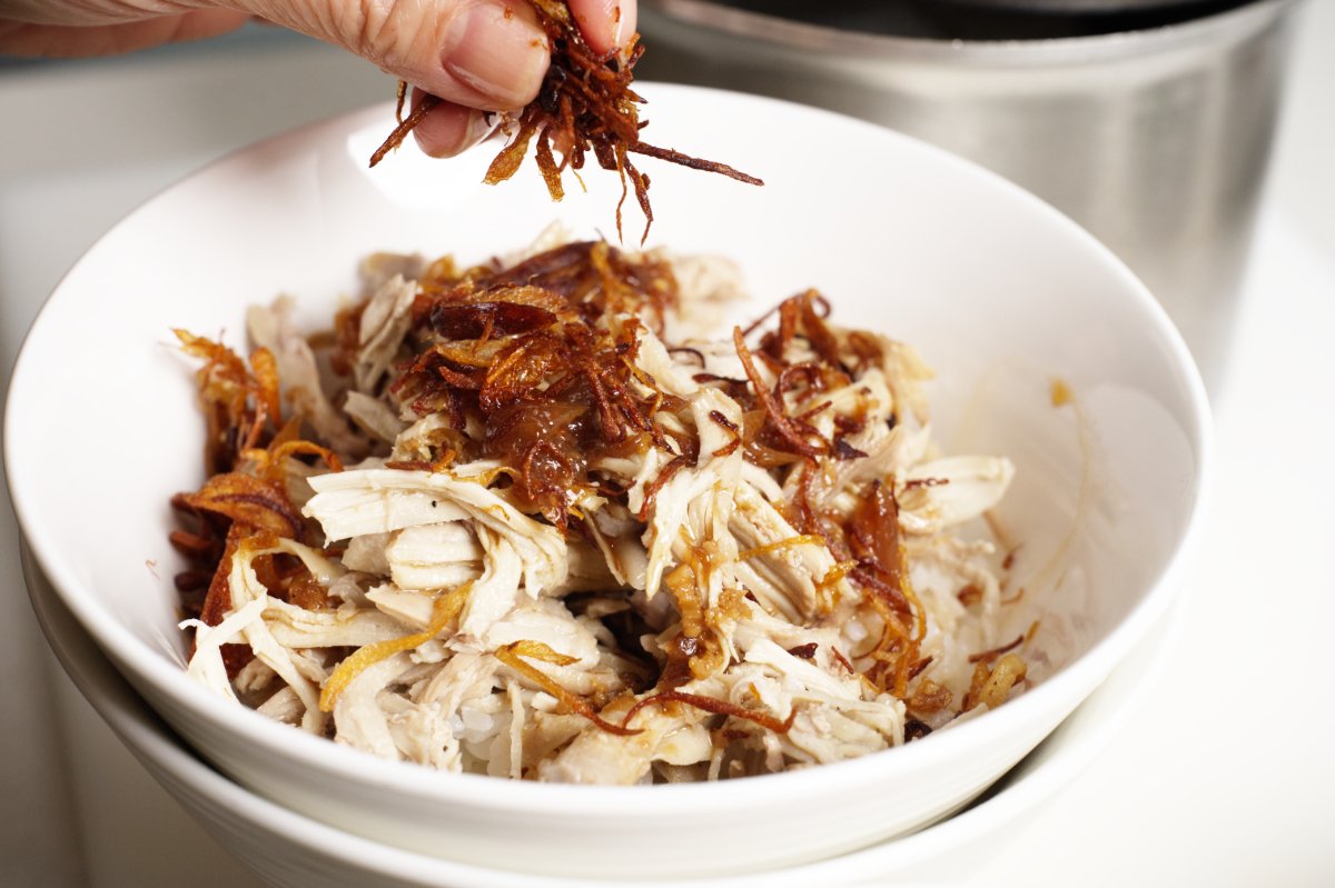 topping with shallots