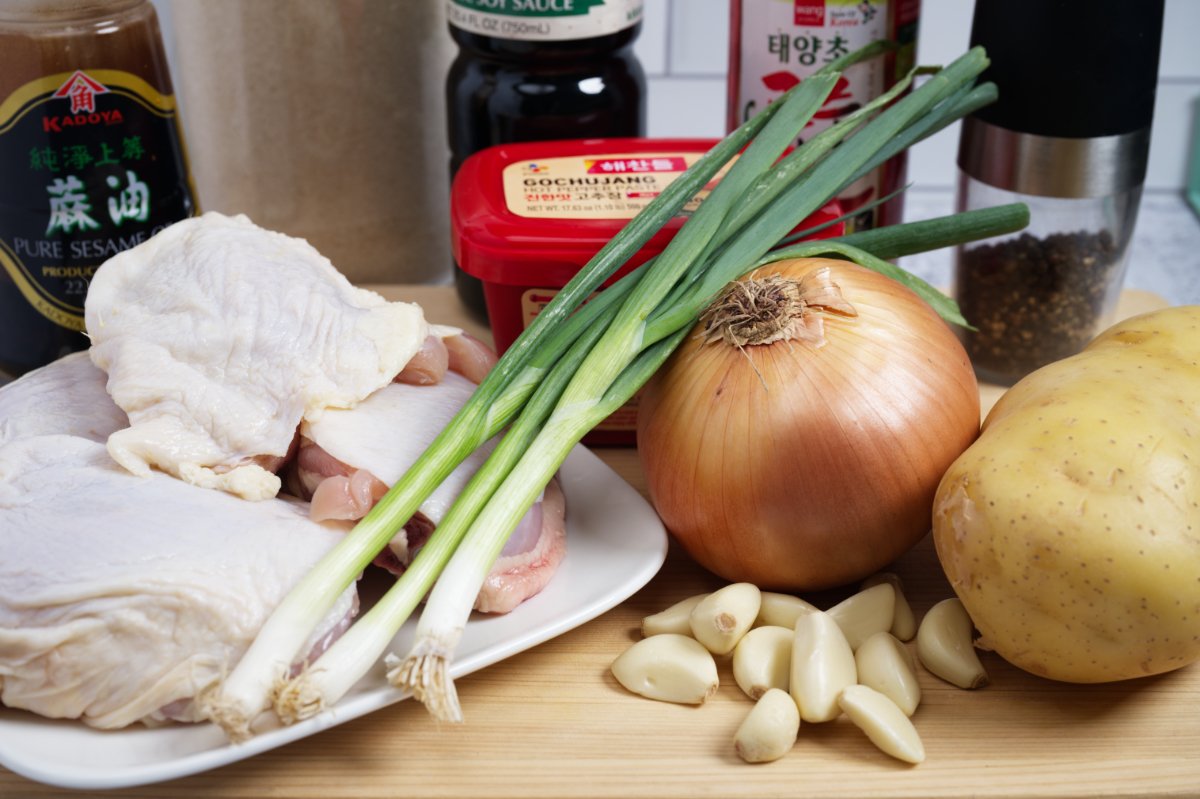 ingredients for spicy braised chicken