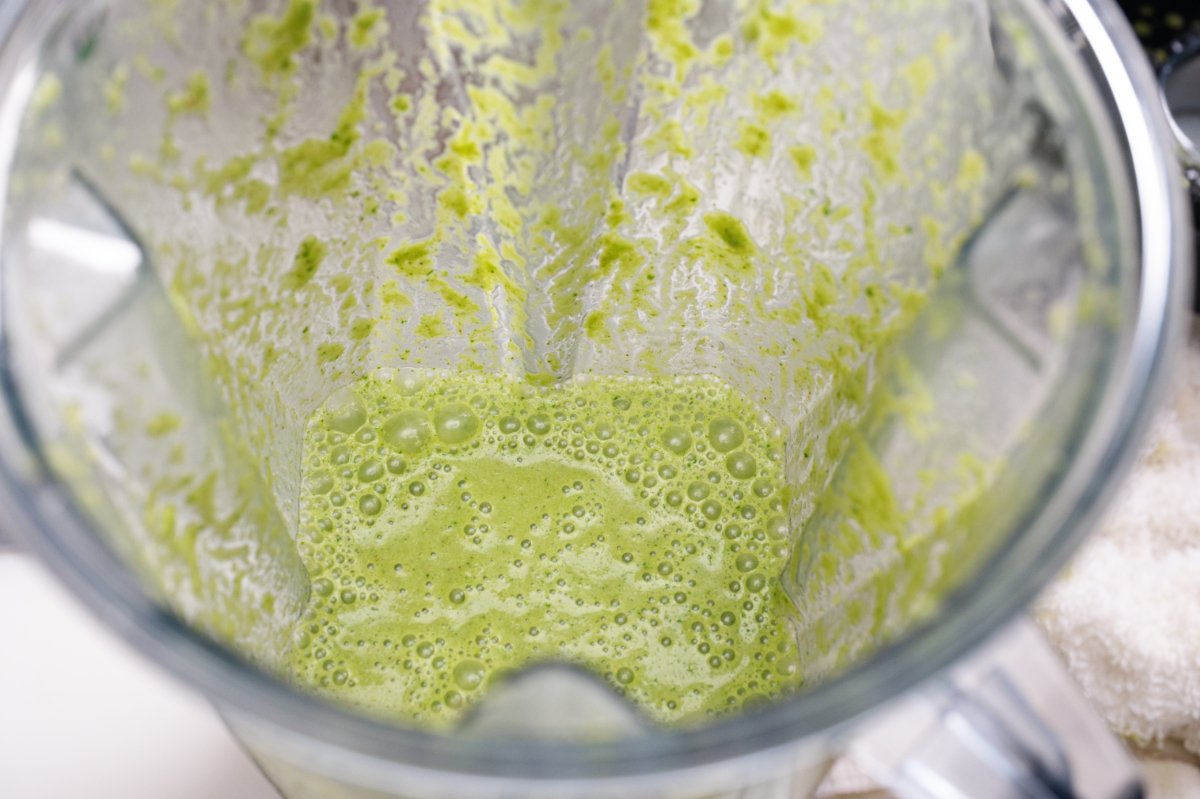 sauce blended smooth for green curry wings